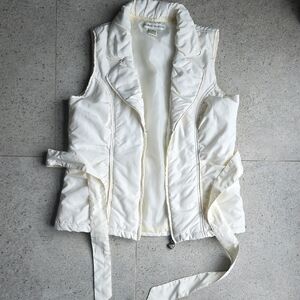 Bamboo Traders Cream Puffer Vest with Belt